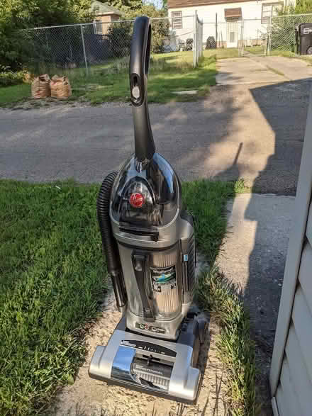 Photo of free Hoover Wind Tunnel Vacuum Cleaner (Inglewood area, Edmonton) #1
