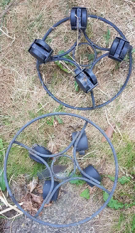 Photo of free Plant pot stand (Royston SG8) #1