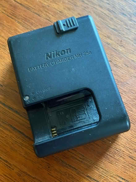 Photo of free Nikon battery charger for camera (Sedbergh LA10) #2