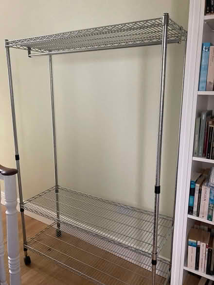 Photo of free garment rack on casters (Ranelagh D6) #1