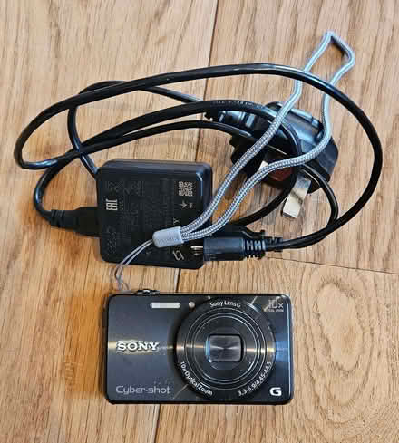 Photo of free Sony Cybershot DSC-WX220 Digital Camera - NOT WORKING (Hebden BD23) #1