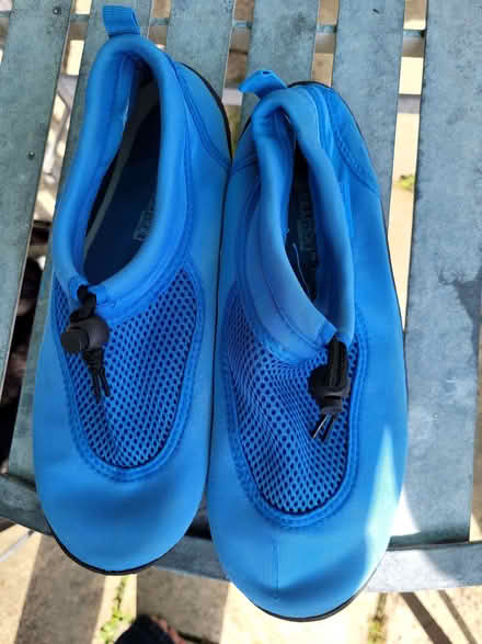 Photo of free Aqua shoes, blue, size 40 (Shippon OX13) #1