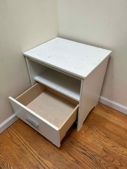 Photo of free Bedside table unit/ nightstand (Williamsburg) #2
