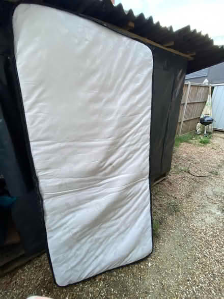 Photo of free Single mattress (Ub7 7pd) #2