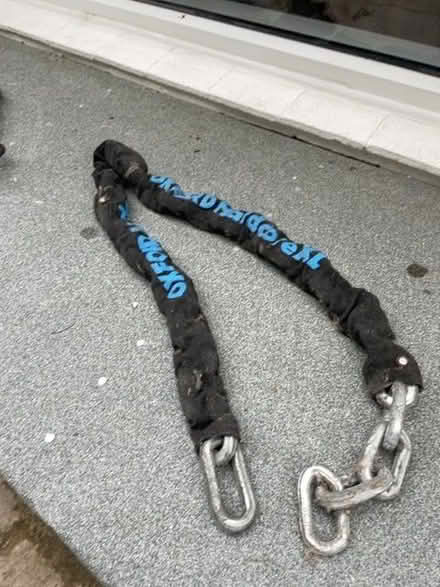Photo of free Heavy duty motorcycle chain (Cherhill SN11) #1