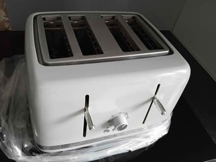 Photo of free 4 Slice Toaster Grey (GU12) #2