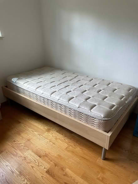 Photo of free Twin bed with Simmons mattress (Cupertino/San Jose/saratoga) #2