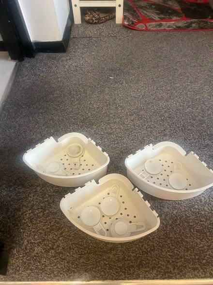 Photo of free Small bin and ikea storage shelf (Hammersmith) #4