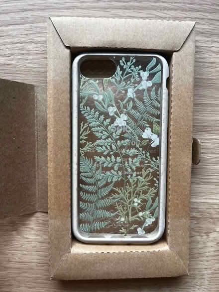 Photo of free iPhone SE case (Balerno EH14) #1