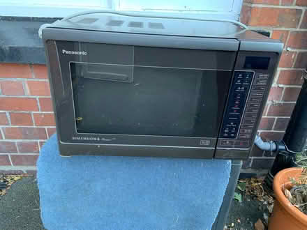 Photo of free Panasonic Dimension 4 800W microwave grill oven (1997) (Wellington TF1) #3