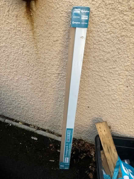 Photo of free New fluorescent batten light (Dawlish Devon) #1