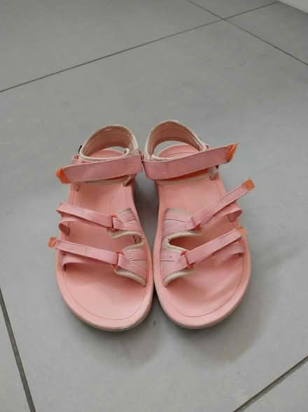 Photo of free Sandals (RG6) #1