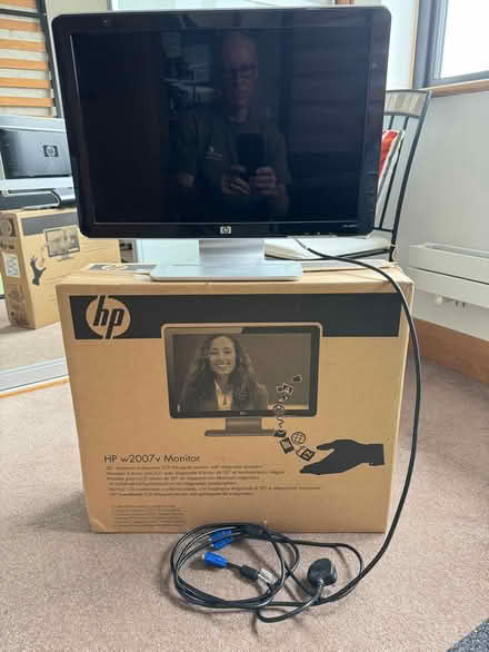 Photo of free HP w2007v 20in VGA Computer Monitor (Willingdon BN22) #1