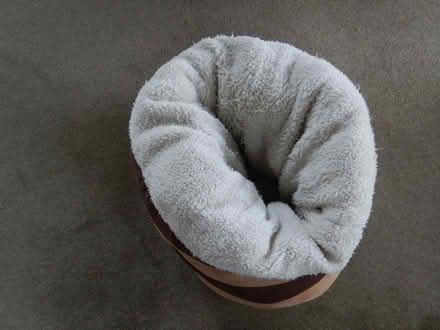 Photo of free Cat bed / foot warmer (Horndean, PO8) #2
