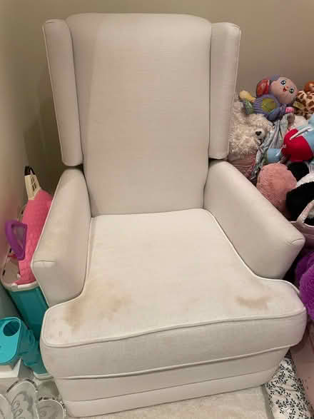 Photo of free Nursery chair, cream (NW11) #1