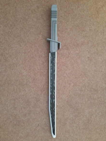 Photo of free Star wars dark sabre toy Mandalorian (South End MK42) #1