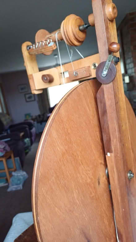 Photo of free Spinning wheel (Gedling NG4) #3