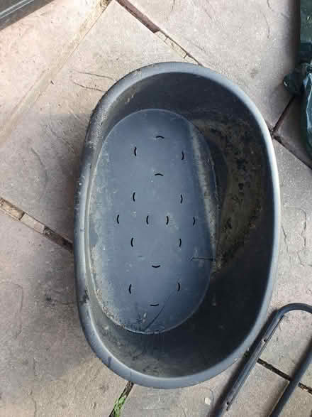 Photo of free Dog bed (Darnall S9) #2
