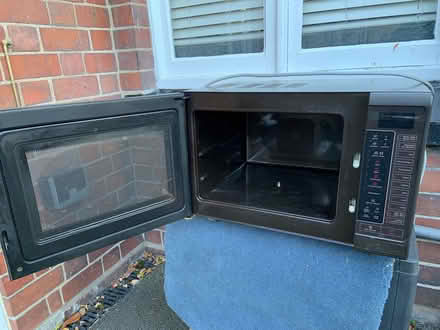 Photo of free Panasonic Dimension 4 800W microwave grill oven (1997) (Wellington TF1) #1
