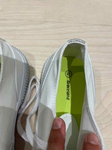 Photo of free Women shoes, size 41 (SW8 Battersea) #3