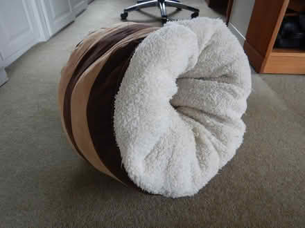 Photo of free Cat bed / foot warmer (Horndean, PO8) #1