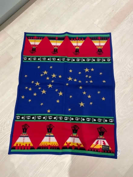Photo of free Kids Woolen blanket, brand new (SW8 Battersea) #1