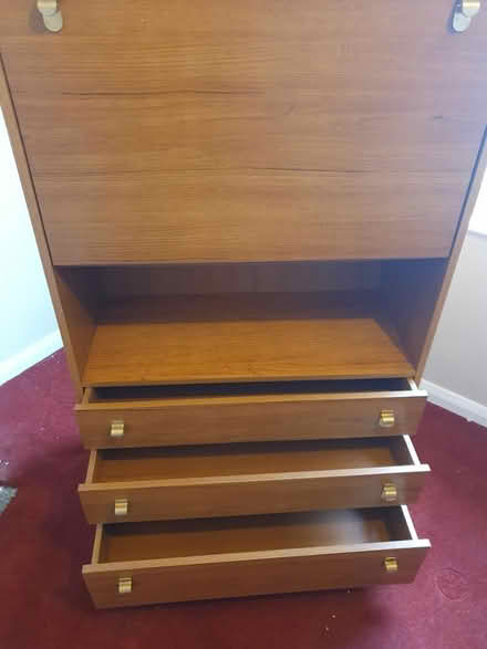 Photo of free Shelving/cabinet unit (PO21) #3