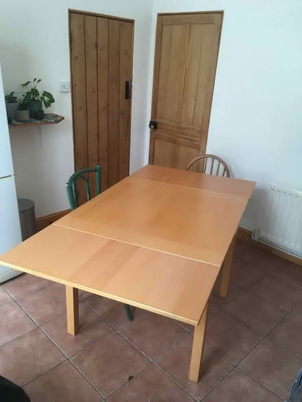 Photo of free Kitchen table (Shrewsbury, Belle Vue) #2