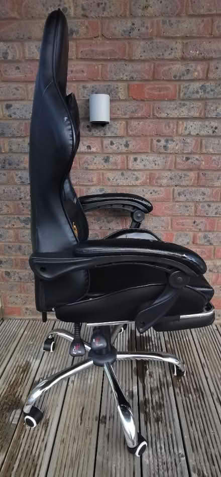 Photo of free Used gaming chair (Kidbrooke) #3