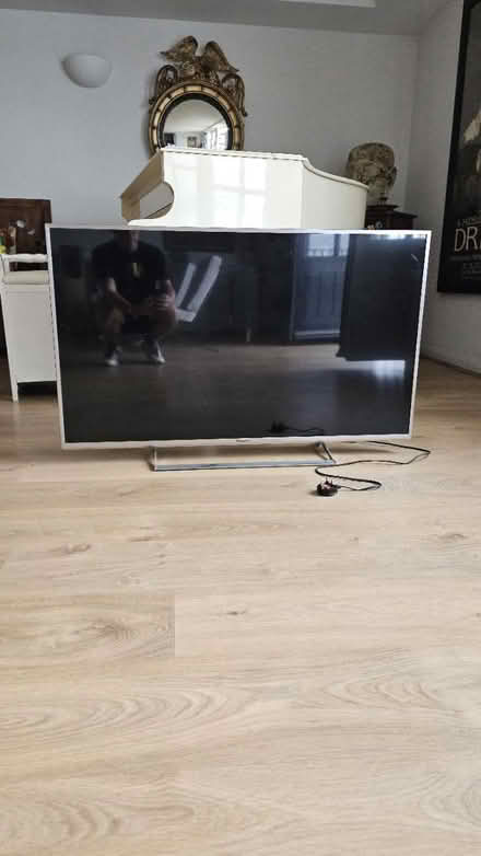 Photo of free 50" Panasonic TV (Wapping E1W) #1