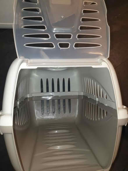 Photo of free Pet Basket/carrier (Edmonton, Nr Silver Street N18) #2