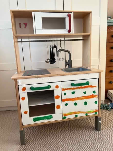 Photo of free Play kitchen + utensils (Hampden Park) #1