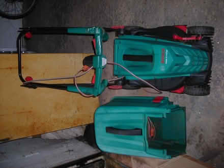 Photo of free Electric lawnmower (Whoberley CV4) #1