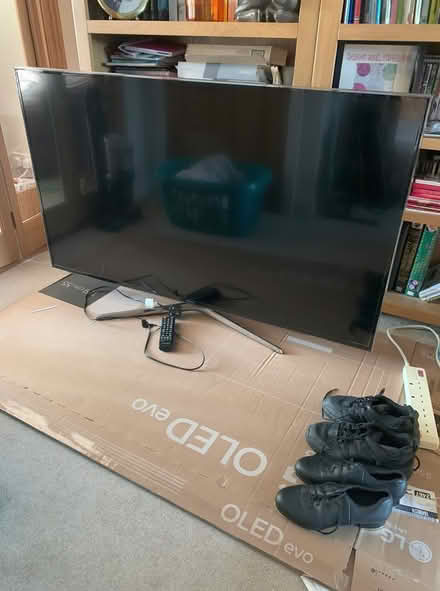 Photo of free Samsung 55" LED TV - Series 6 (Worcester Park KT4) #1