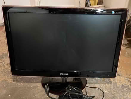 Photo of free Samsung Computer Monitor (Ballard - Loyal Heights) #1