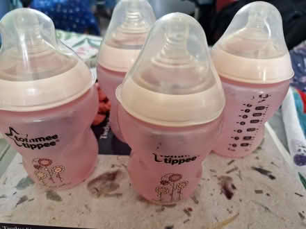 Photo of free X4 pink used tommee tippee bottles (SK14) #1
