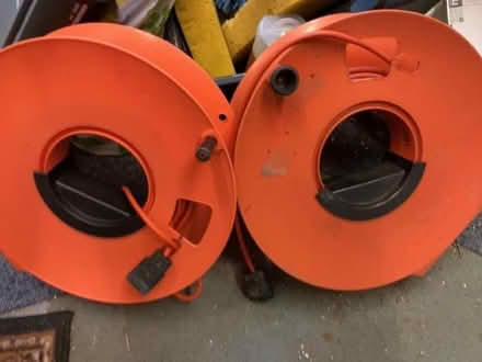 Photo of free 2 cables (Lower Green TN2) #1