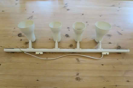 Photo of free 1 metre long lighting track with four spots like new (Purley on Thames RG31) #2
