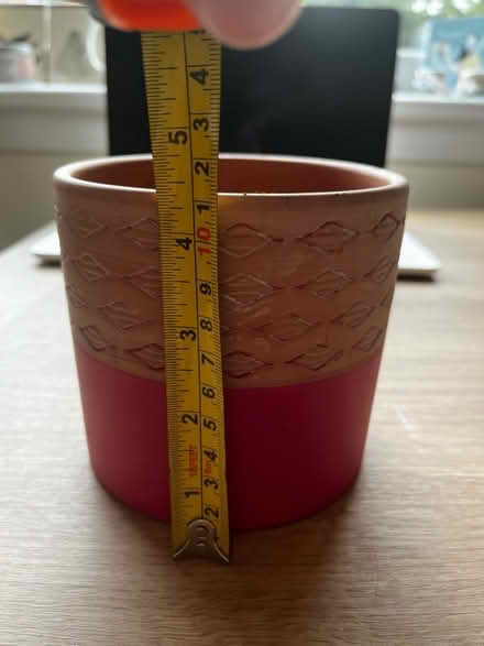 Photo of free Flowerpot (Balerno EH14) #3