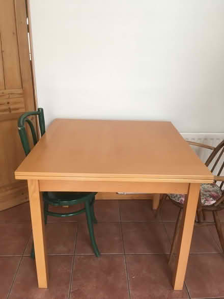 Photo of free Kitchen table (Shrewsbury, Belle Vue) #1