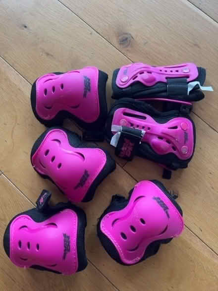 Photo of free Kids skate pads size S (Ringmer BN8) #1