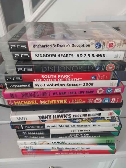 Photo of free Various games and dvds (Stockport SK2) #1
