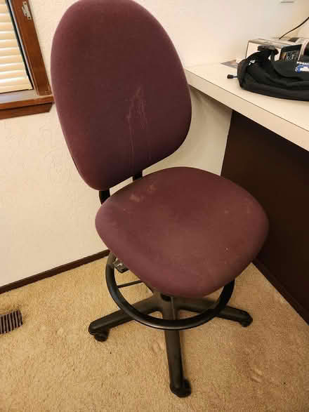 Photo of free Desk chairs - Adjustable height (North Kirkland) #4