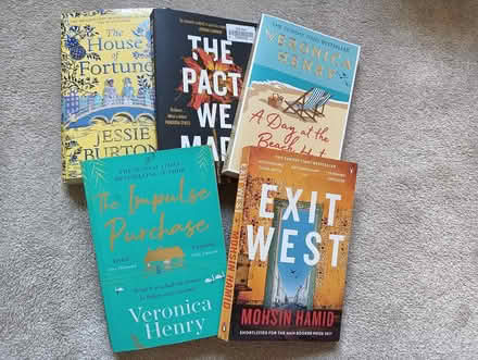 Photo of free Selection of second hand books (W5) #1
