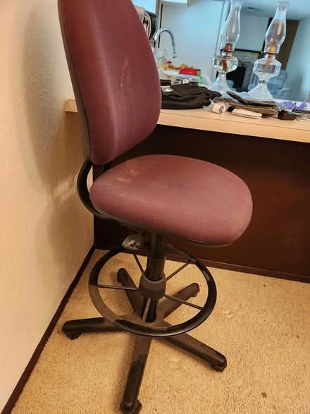 Photo of free Desk chairs - Adjustable height (North Kirkland) #3