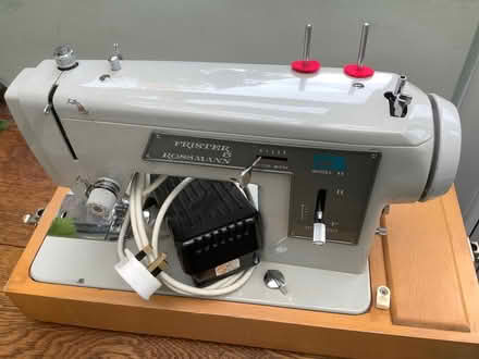 Photo of free Electric sewing machine (Belle Vue SY3) #2