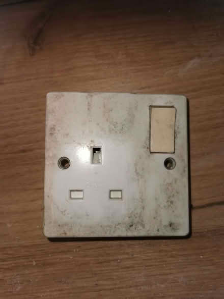 Photo of free Single plug socket (Hillingdon UB10) #1