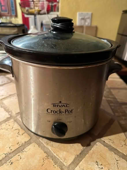 Photo of free Small Crock-Pot Slow Cooker (Fairfax) #1
