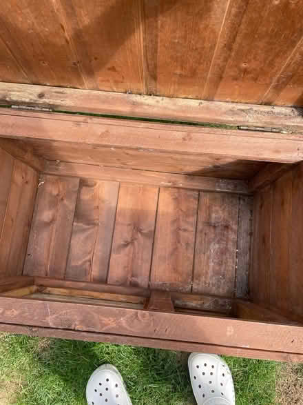 Photo of free Cat house (Wokingham RG41) #2