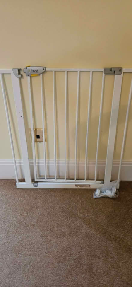 Photo of free Baby/dog gate (missing part) (Halton LA2) #1